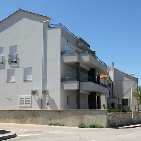 בטינה Apartmani Sara 2 מראה חיצוני תמונה