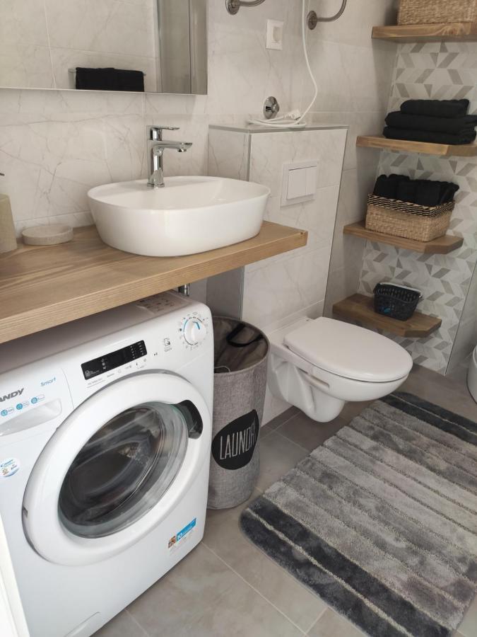 בטינה Apartmani Sara 2 מראה חיצוני תמונה